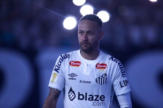 Neymar definirá o seu futuro em maio junto ao Santos; CONFIRA