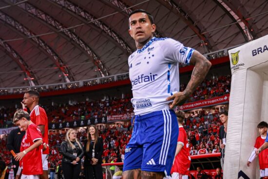 Dudu já aceita a voltar a jogar pelo gramado sintético se fechar com o Atlético