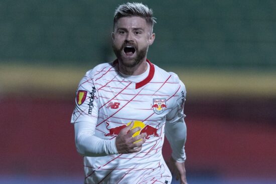 Sasha admite baixa em gols, mas projeta Bragantino forte contra o Palmeiras
