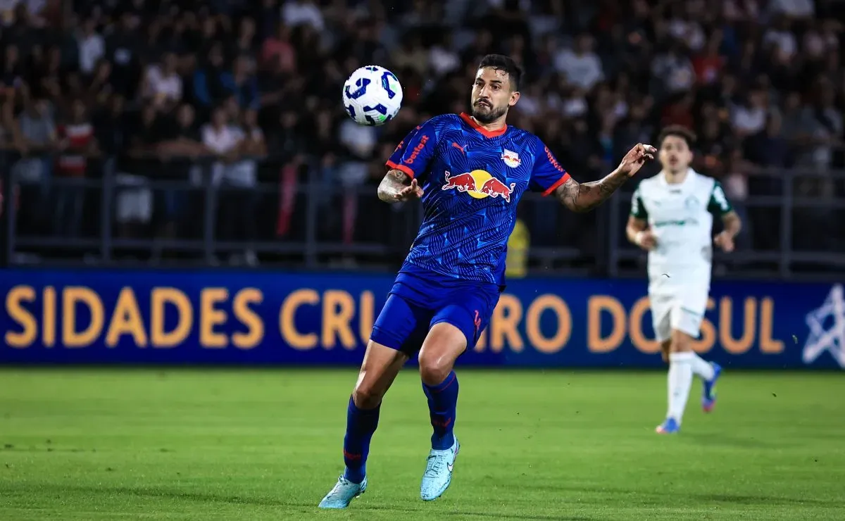 Com números de líder, Pedro Henrique vira destaque entre defensores da Série A