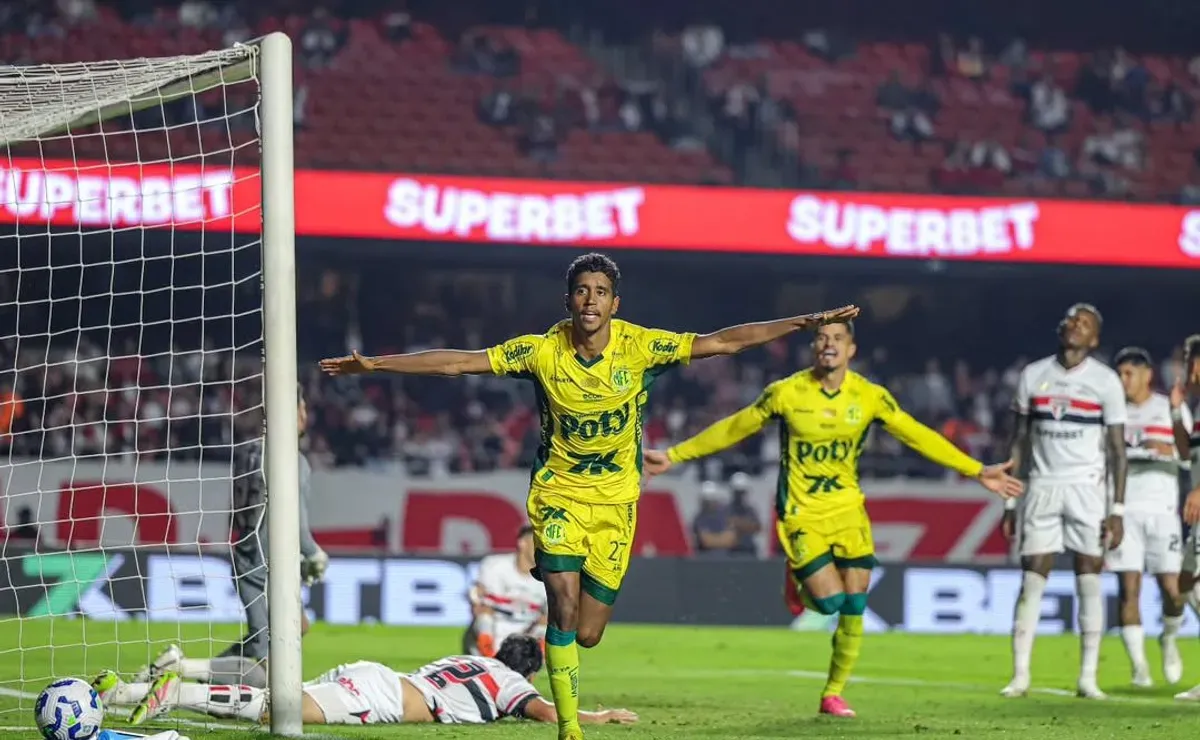 Gabriel decide contra o São Paulo e vira ídolo no Mirassol