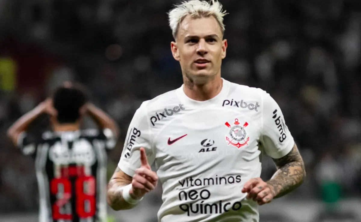 Róger Guedes prefere Corinthians, mas Palmeiras, Flamengo, Cruzeiro e Grêmio sondam