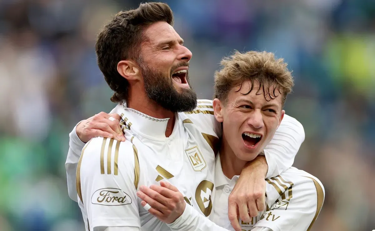 Campeão mundial Giroud é oferecido a times brasileiros