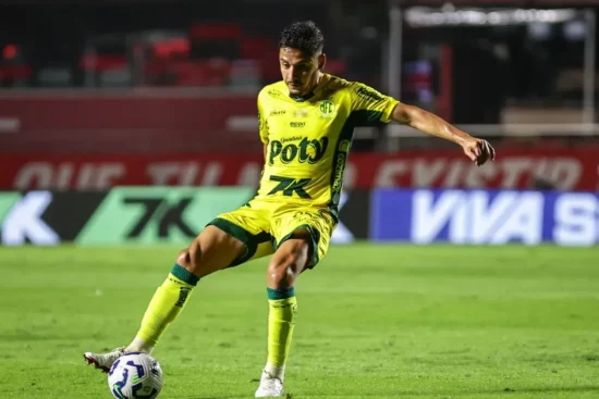 Sem Neto Moura, Mirassol define substituto para enfrentar o Sport