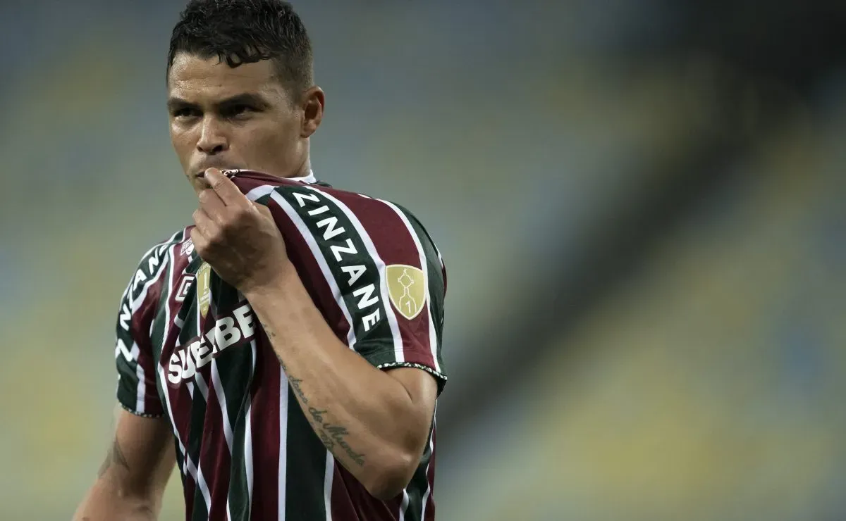 Após PSG conquistar a Champions, presidente liga para Thiago Silva e emociona o zagueiro