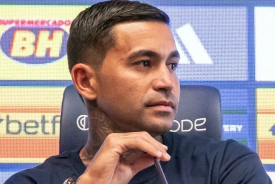 Estreia de Dudu no Atlético Mineiro pode ser adiada por misoginia