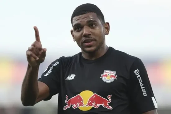 Werik Popó é emprestado pelo Bragantino ao futebol japonês