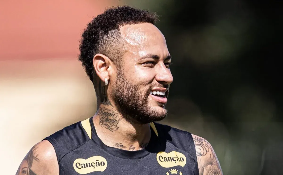 Neymar se recupera da COVID-19 e está livre para voltar aos treinos