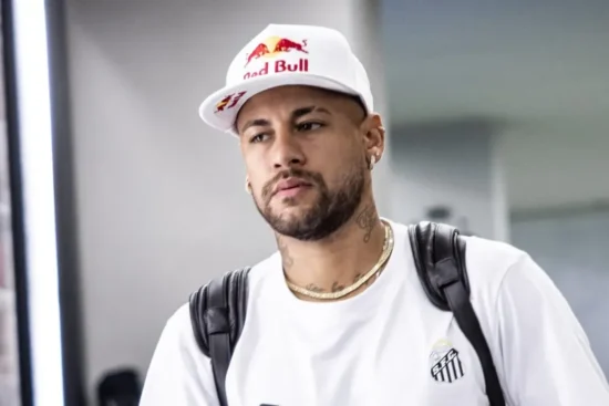 Neymar toma decisão importante sobre seu futuro