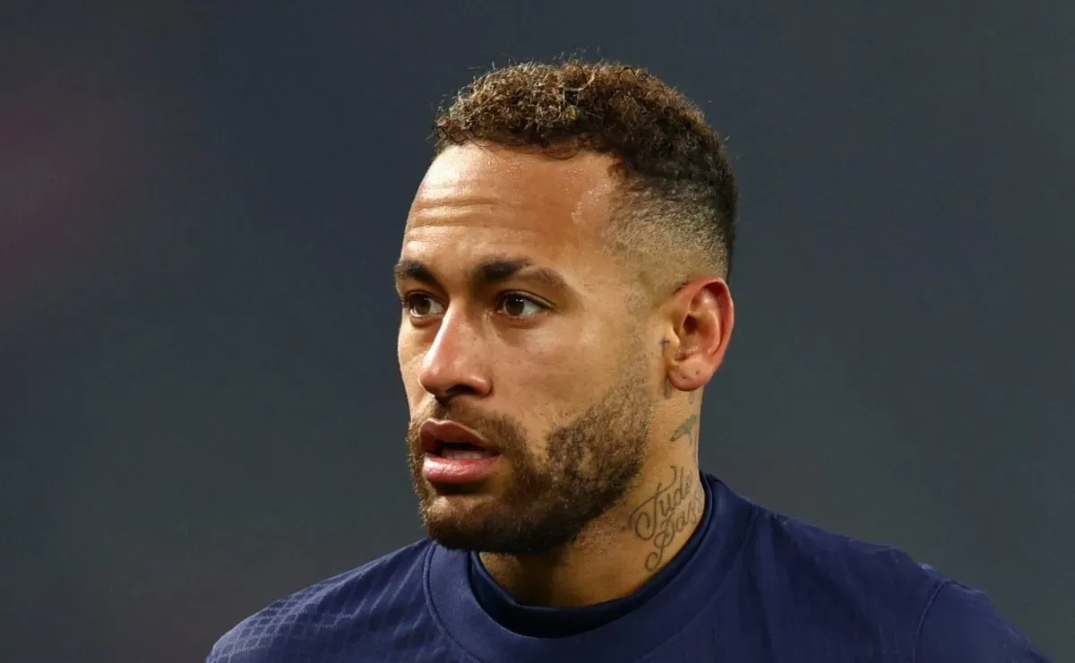 Neymar recebe oferta do Fenerbahçe para deixar o Santos