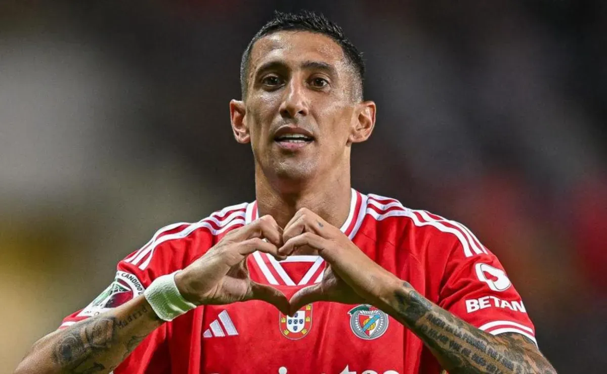 Paralisação de 2h em Benfica x Auckland irrita torcida