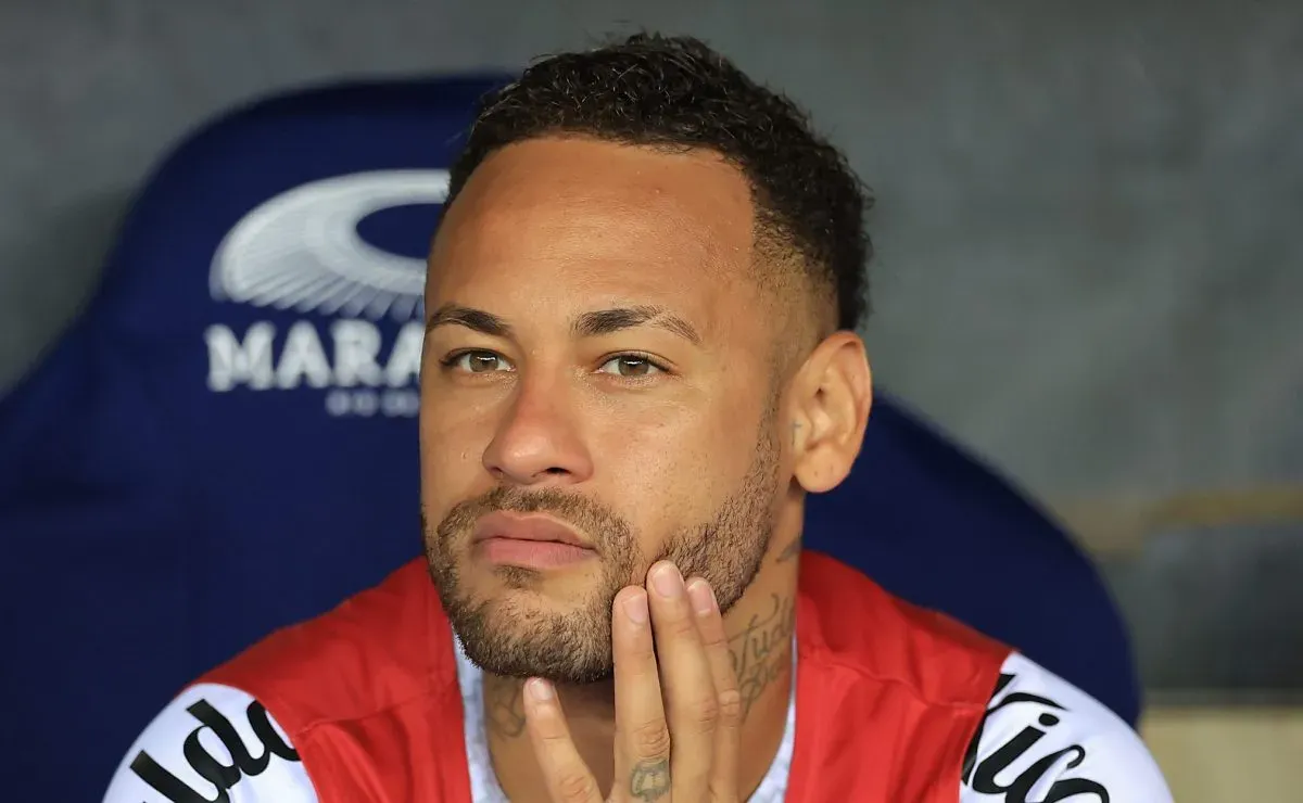 Ancelotti chama Neymar na salinha e faz pedido inusitado a atacante do Santos