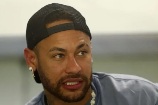 Neymar arruma proposta milionária e fecha acordo até junho de 2026