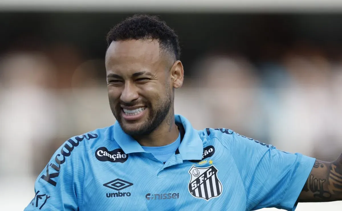Neymar muda rota no Santos e fica mais focado para voltar à Seleção Brasileira de Ancelotti