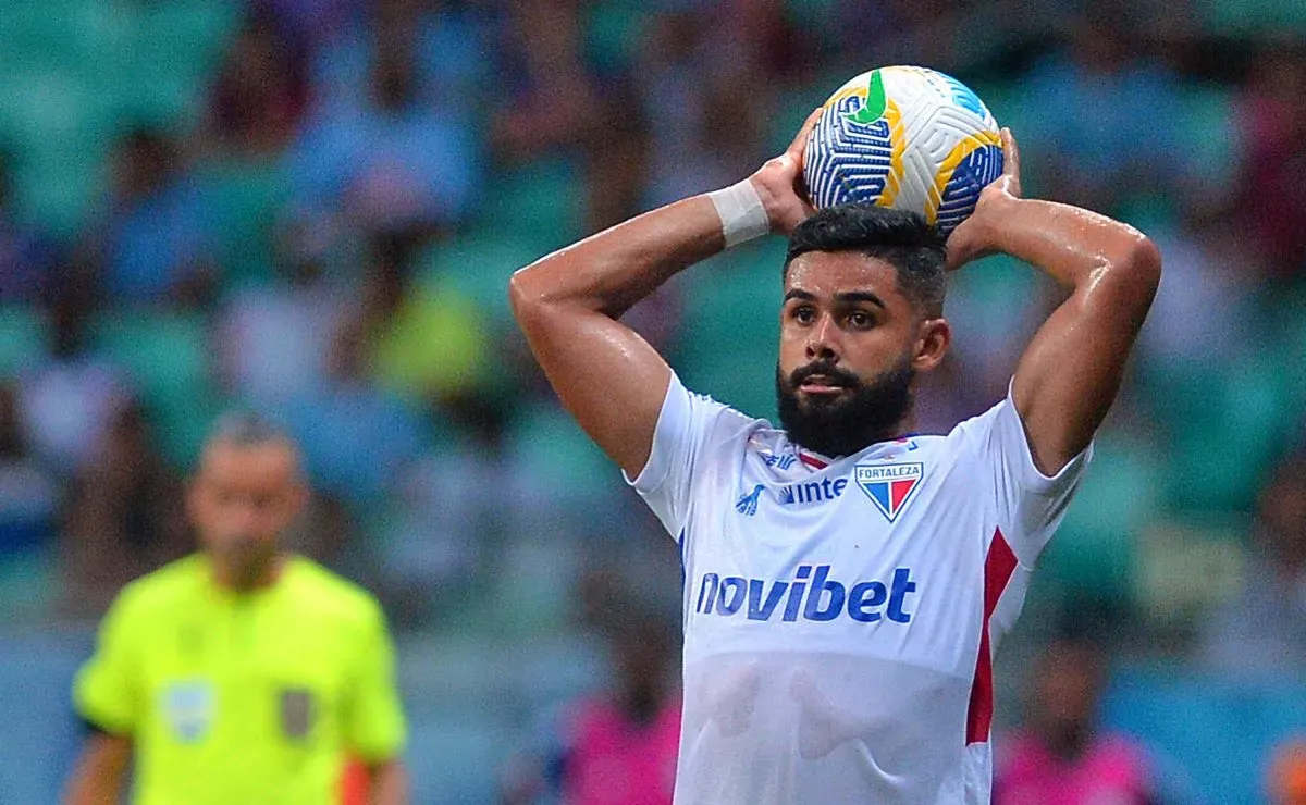 Felipe Jonatan chega ao Mirassol e vira sombra de Reinaldo