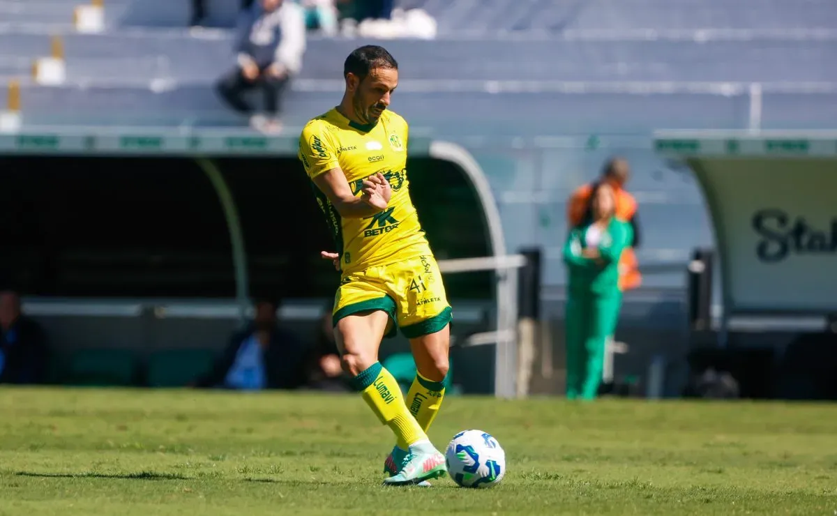 Yago Felipe elogia estrutura do Mirassol e diz estar feliz com desafio na Série A