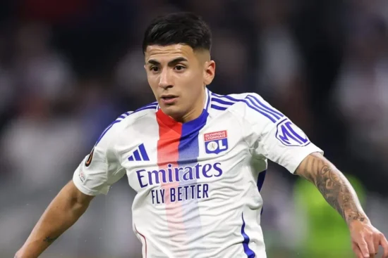 Botafogo recusa oferta do Benfica por Thiago Almada e futuro do argentino tem atualização