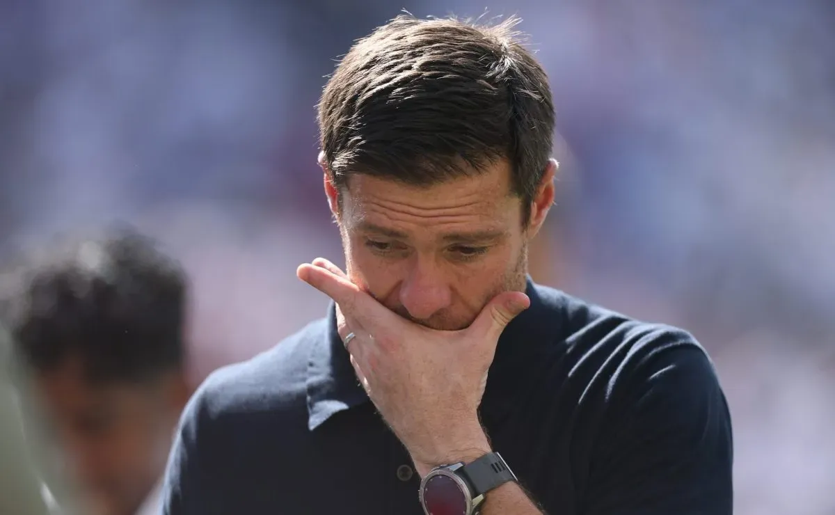 Merecido! Xabi Alonso é fortemente criticado pelos torcedores nas redes sociais; VEJA