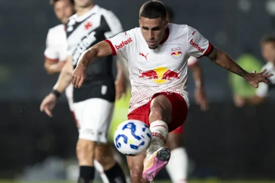 Gabriel enfrenta o Corinthians pela 1ª vez após saída e quer Bragantino firme