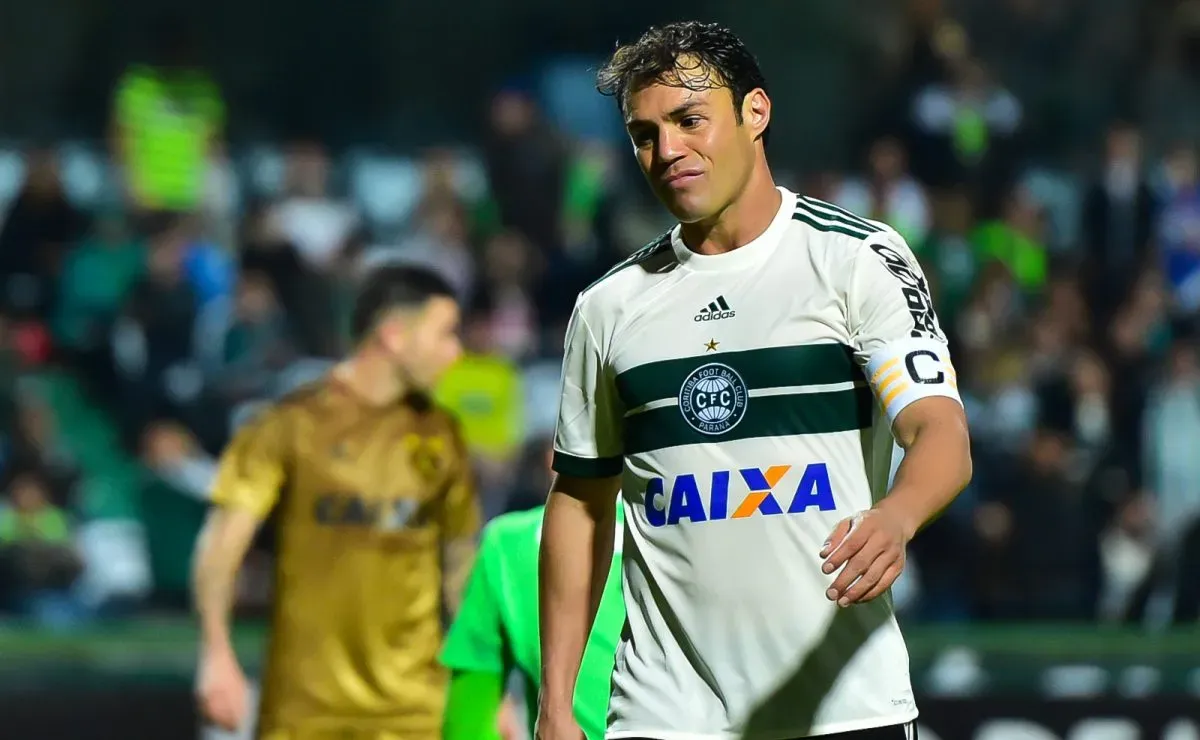 Kléber Gladiador, ex-Palmeiras e Cruzeiro, tem prisão decretada e motivo chocante é revelado