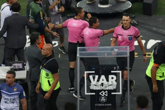 Entenda porque a Conmebol tomou decisão sobre mudanças em seus torneios