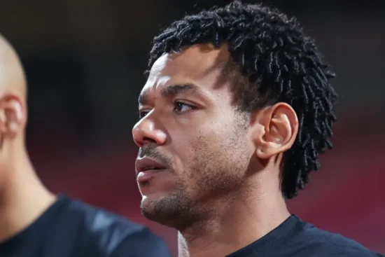 Romarinho define futuro e acerta com rival do Corinthians no Brasileirão
