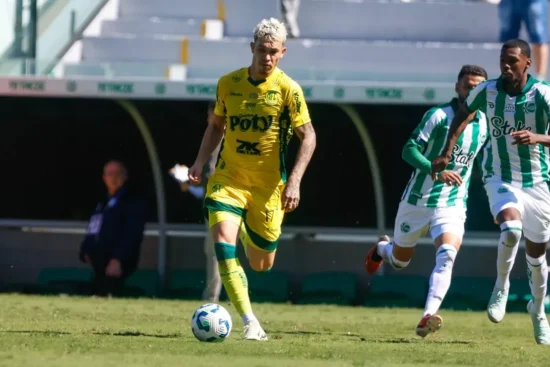 Cristian explica comemoração à la Neymar em vitória do Mirassol sobre o Santos