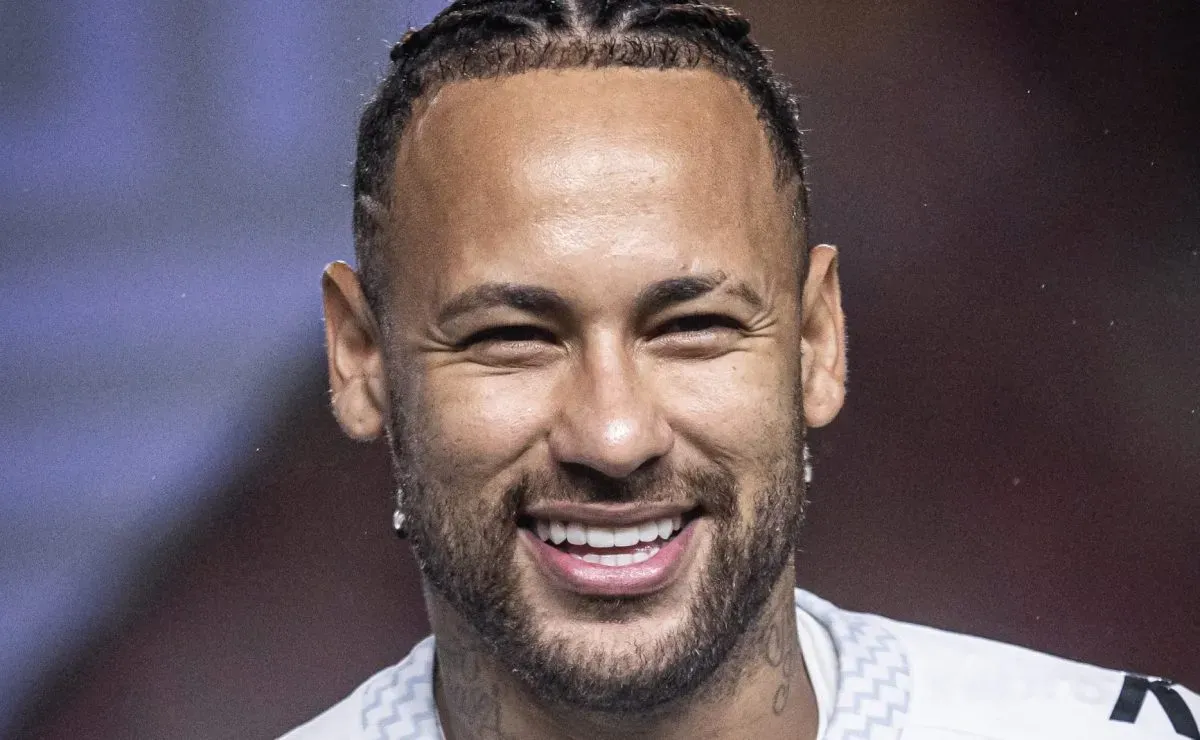 Neymar pode deixar o Santos e assinar com antigo rival antes da Copa