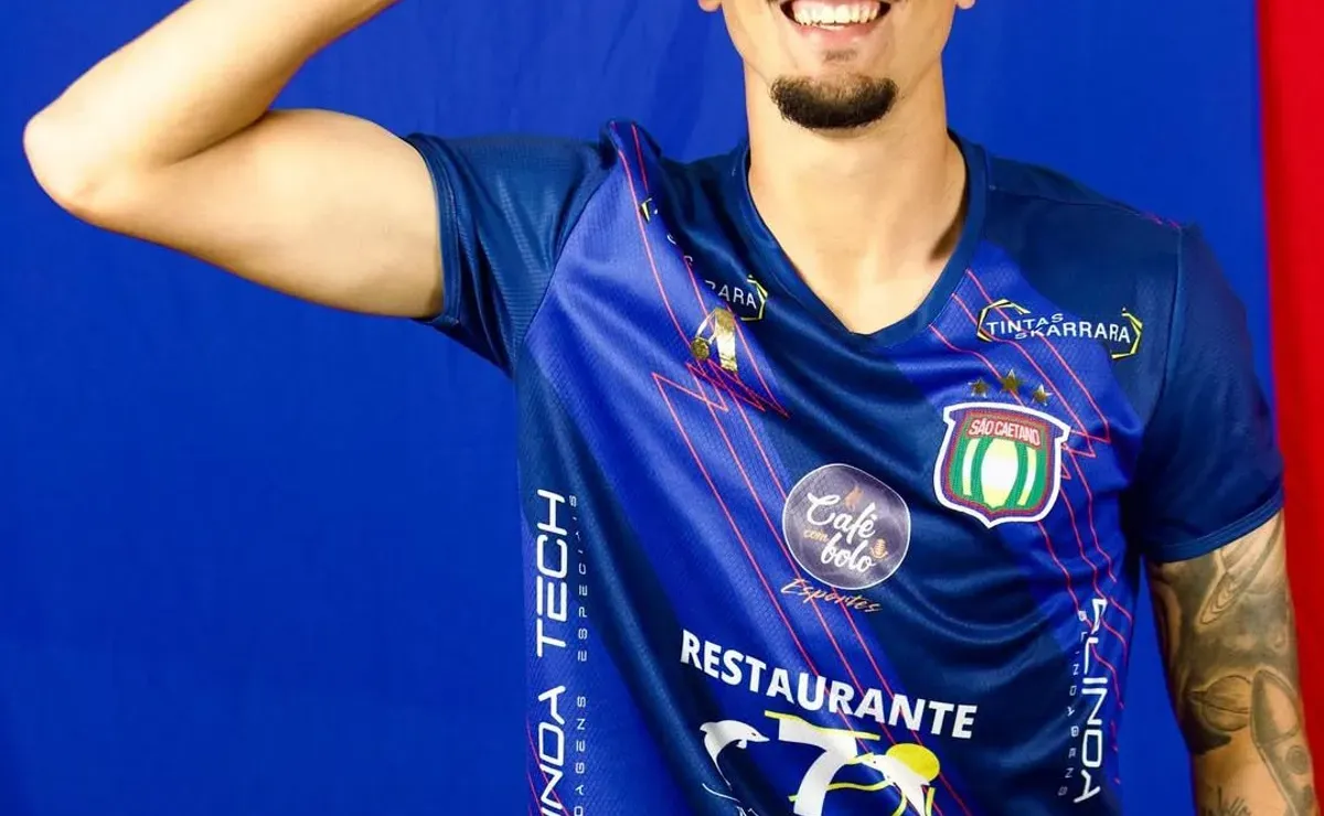 São Caetano demite o jogador Ricardo Batista após atleta jogar na várzea