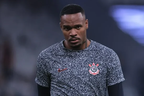 Carlos Miguel quer permanecer na Europa, e vê futebol brasileiro como plano B