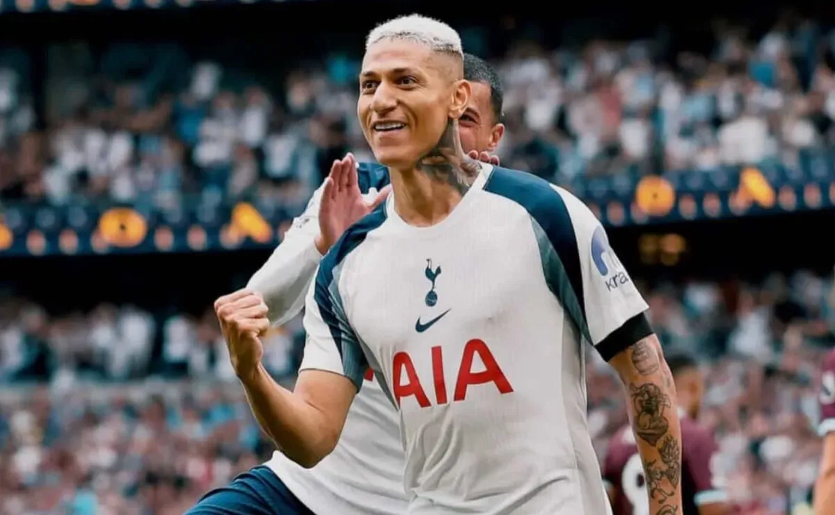 Atuação de Richarlison pelo Tottenham na Premier League repercute nas redes sociais