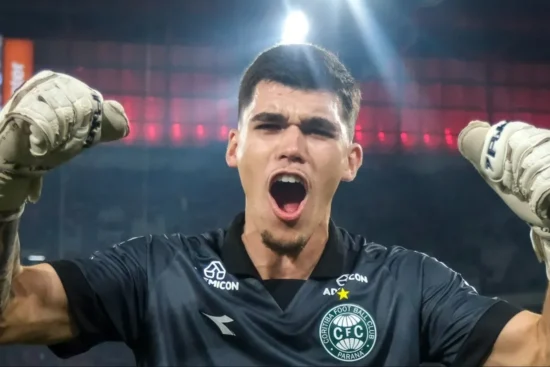 De olho na liderança, Coritiba encara o Operário pela Série B