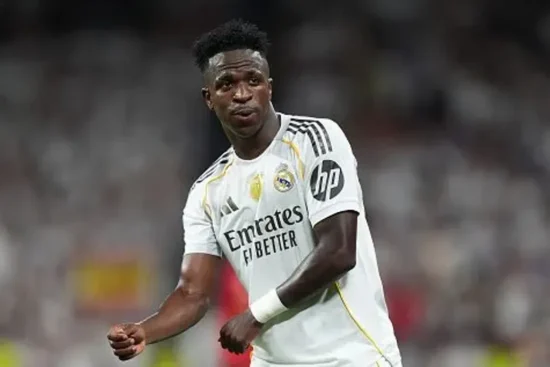 Vini Jr decide vitória do Real Madrid e emociona torcedores