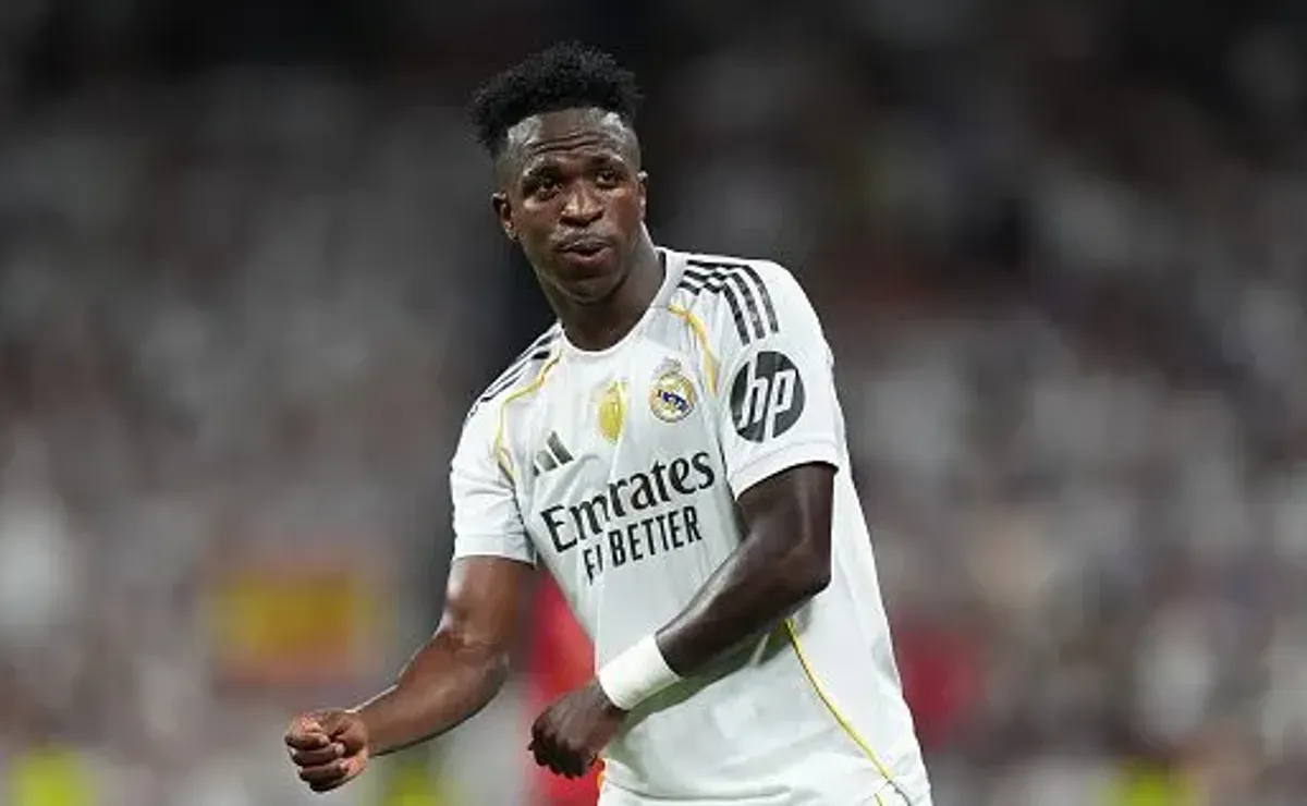 Vini Jr decide vitória do Real Madrid e emociona torcedores