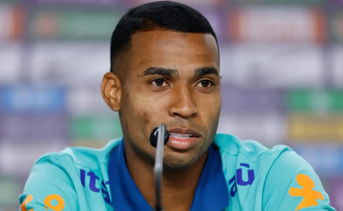 Jean Lucas revela orgulho e responsabilidade ao vestir a camisa da Seleção