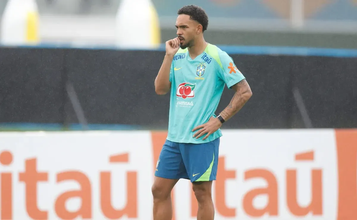 Vitinho surpreende com comparações entre Davide e Carlo Ancelotti após convocação; confira!